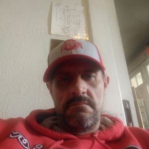 Meet your Posher, Dennis